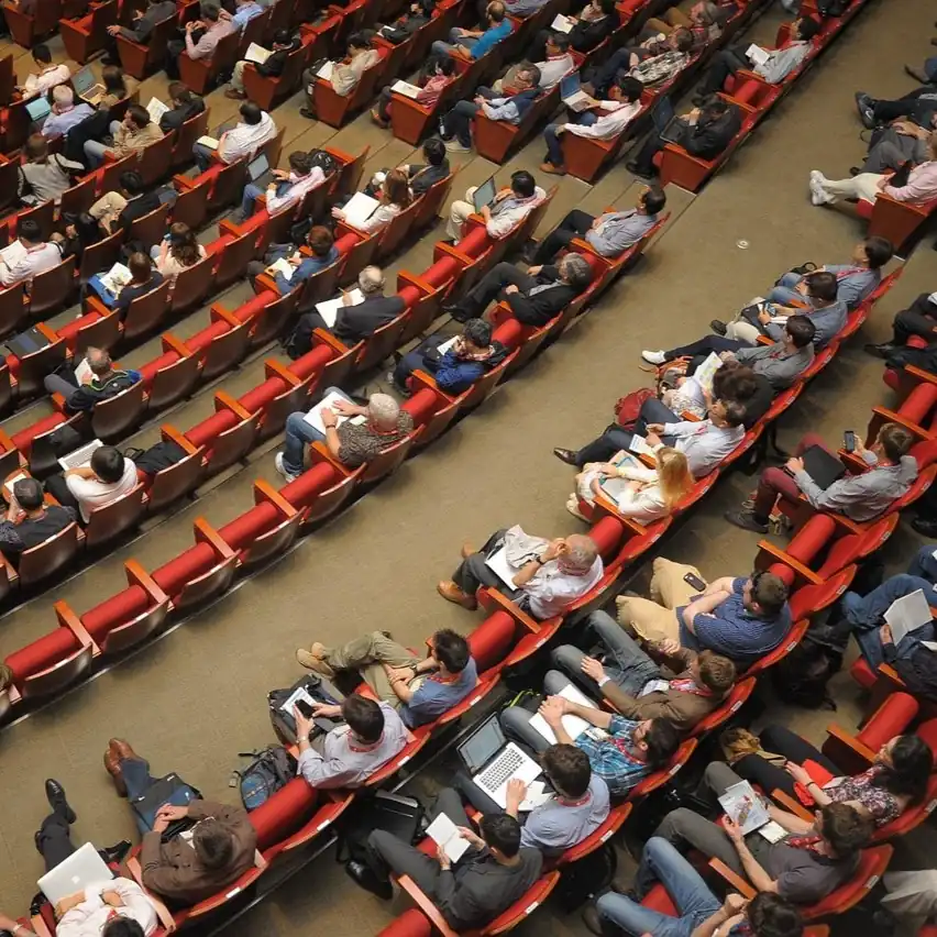Tagungen und Konferenzen